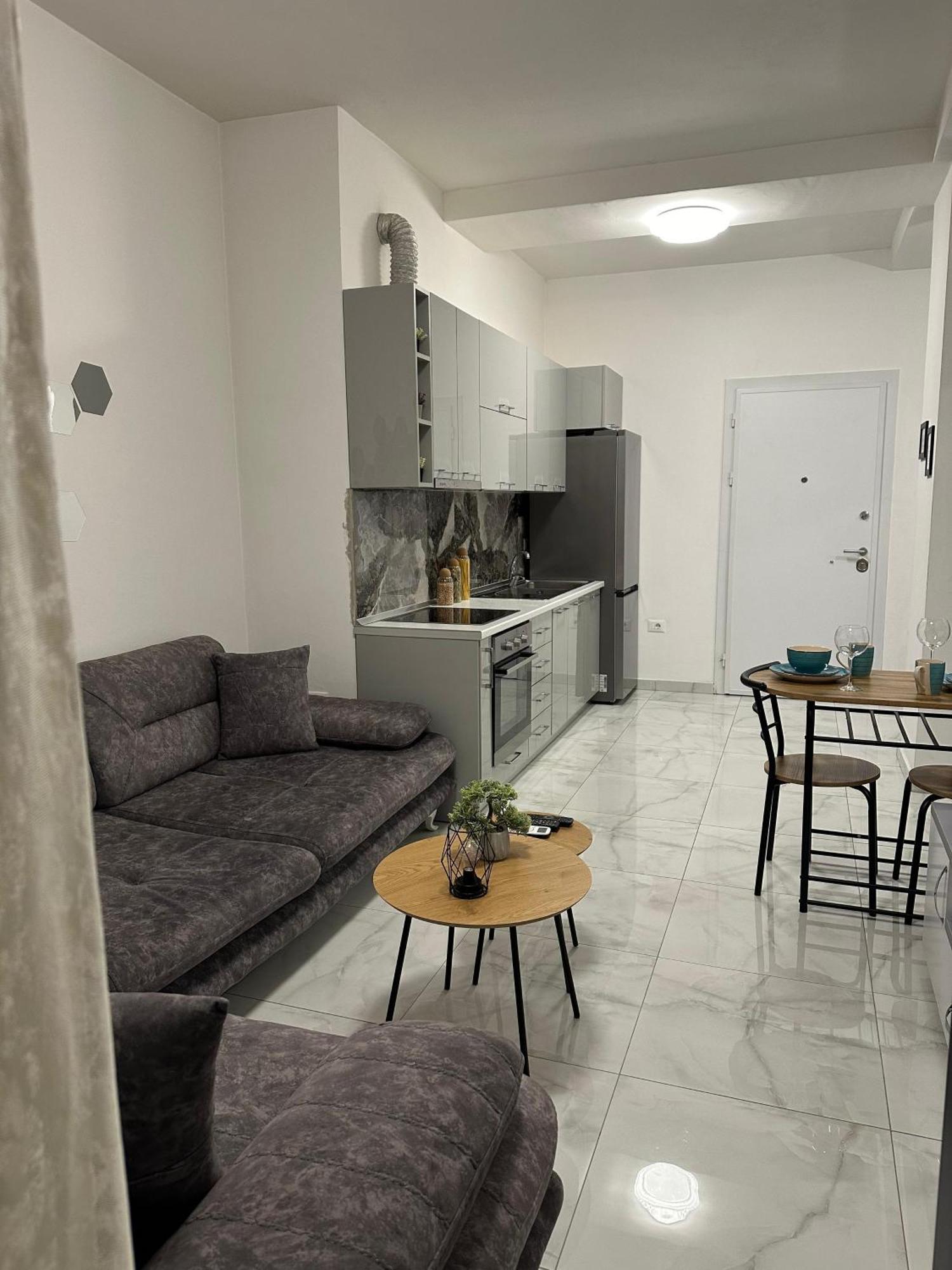 Second Home 1 Tiranë Ngoại thất bức ảnh